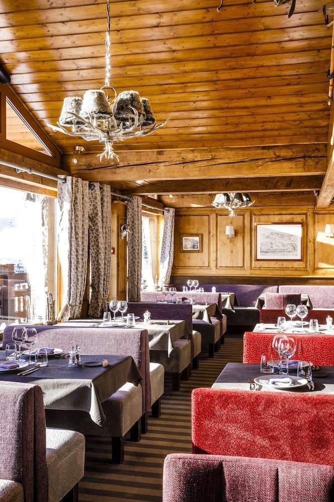 טיגנס Hotel Les Campanules By Les Etincelles מראה חיצוני תמונה