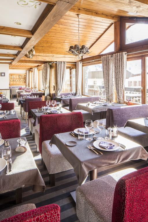 טיגנס Hotel Les Campanules By Les Etincelles מראה חיצוני תמונה